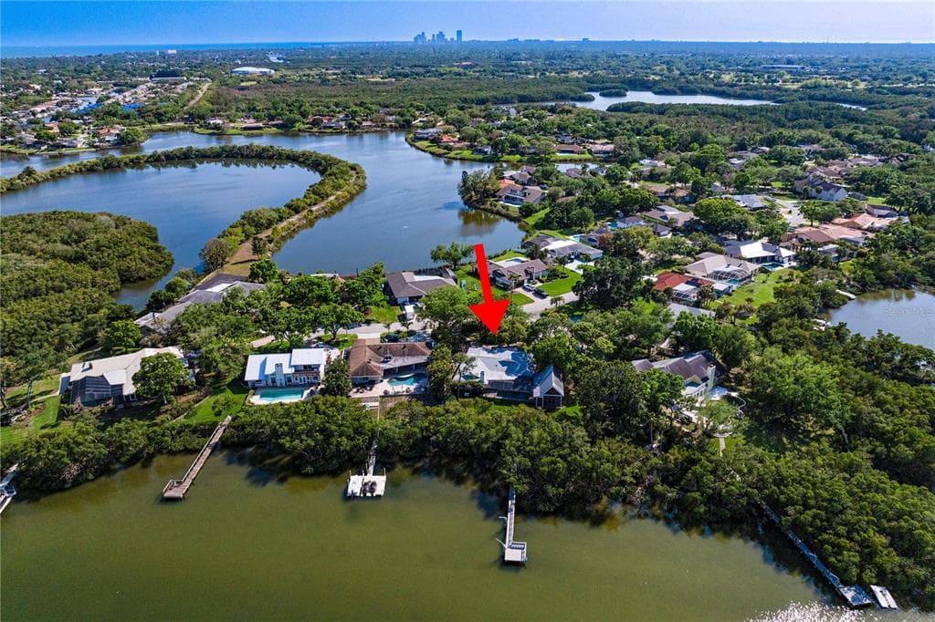 1501 75TH CIRCLE NE ST PETERSBURG, FL 33702