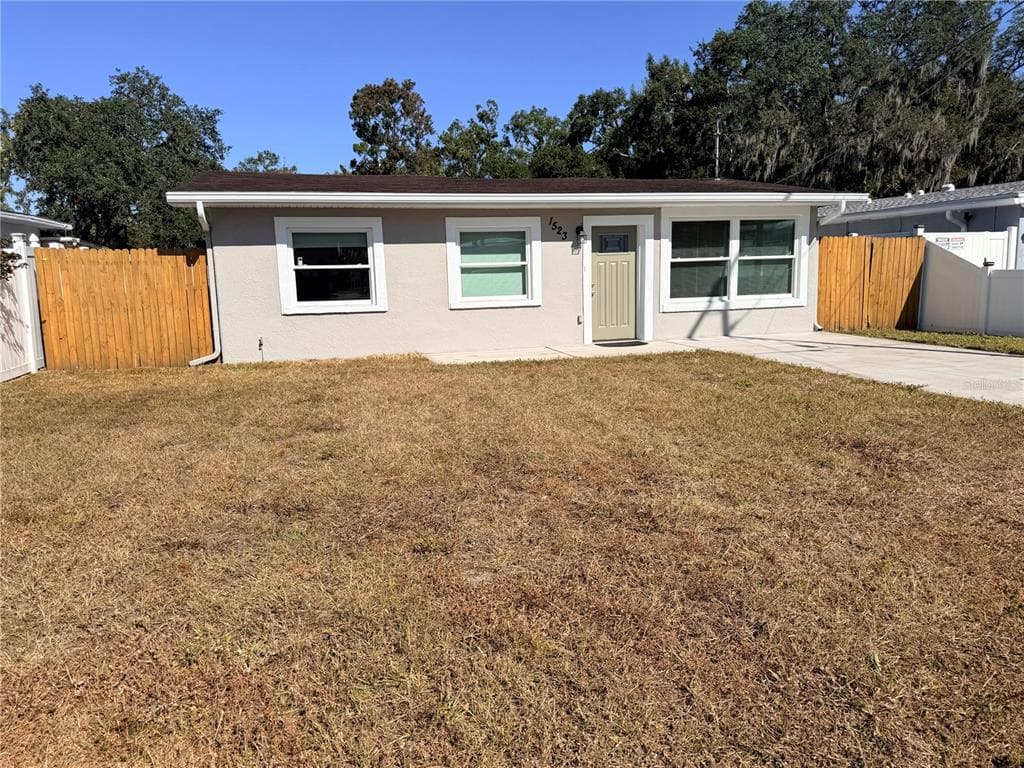 1523 W JEAN STREET TAMPA, FL 33604