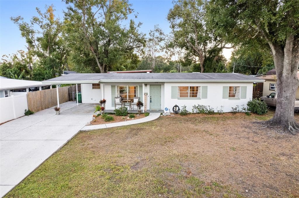 1712 W JEAN STREET TAMPA, FL 33604