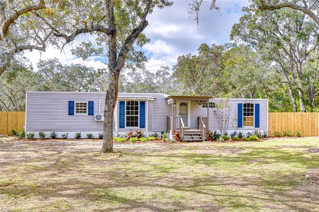 12321 KINGDOM WAY HUDSON, FL 34667