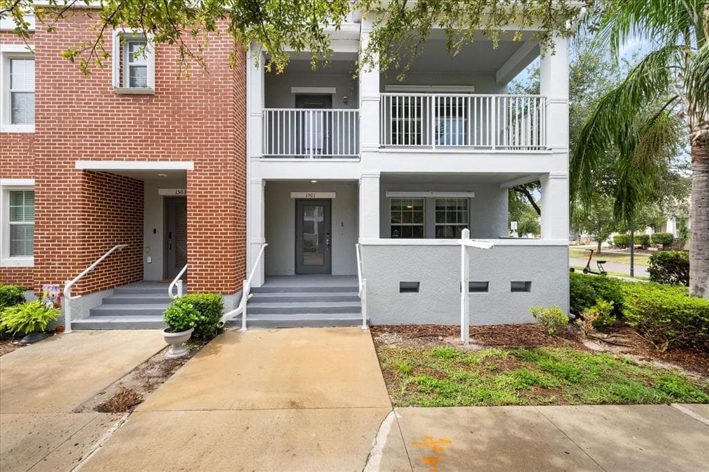 1501 W LEMON STREET TAMPA, FL 33606