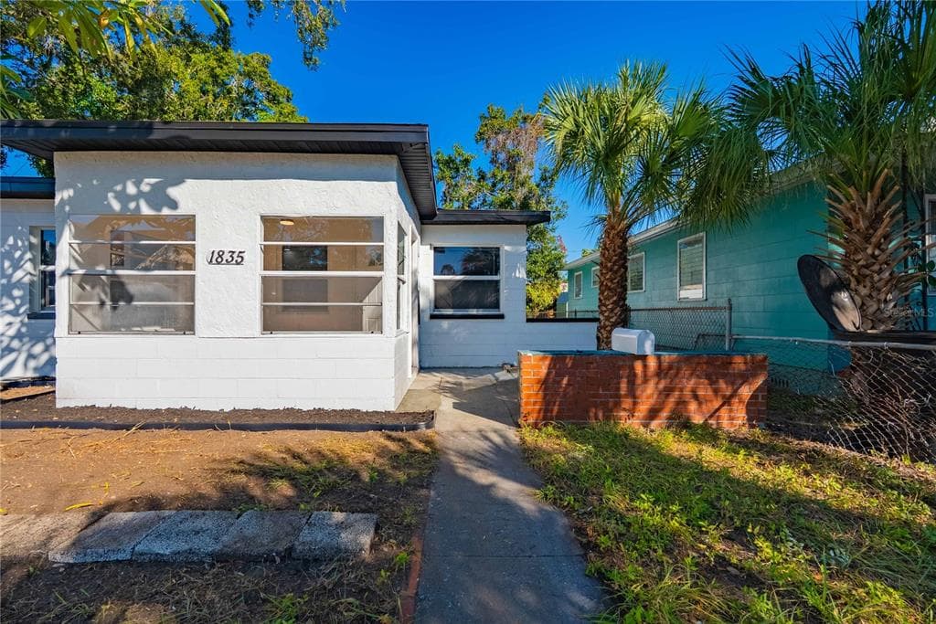 1835 15TH AVENUE S ST PETERSBURG, FL 33712