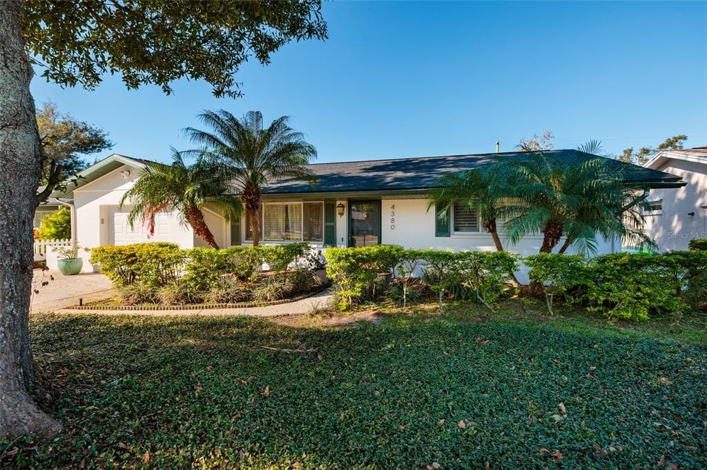 4380 55TH WAY N KENNETH CITY, FL 33709