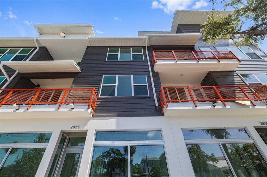 15 29TH STREET N ST PETERSBURG, FL 33713