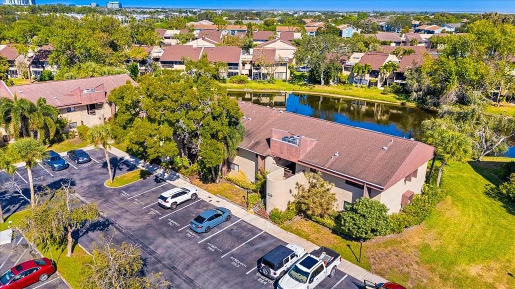 875 S VILLAGE DRIVE N UNIT 204 ST PETERSBURG, FL 33716