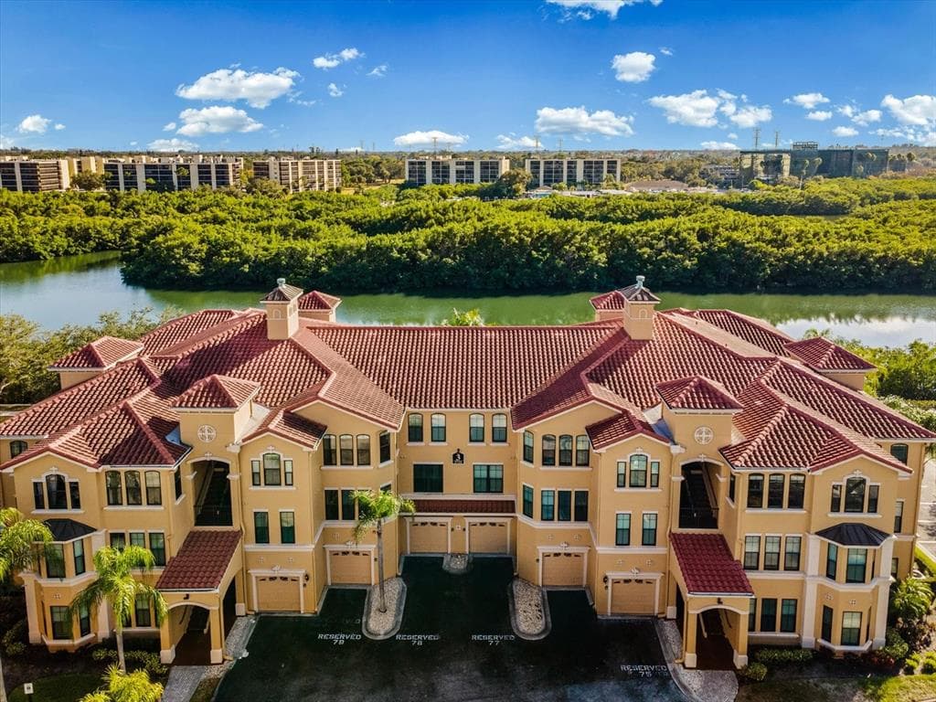 2721 VIA MURANO UNIT 322 CLEARWATER, FL 33764