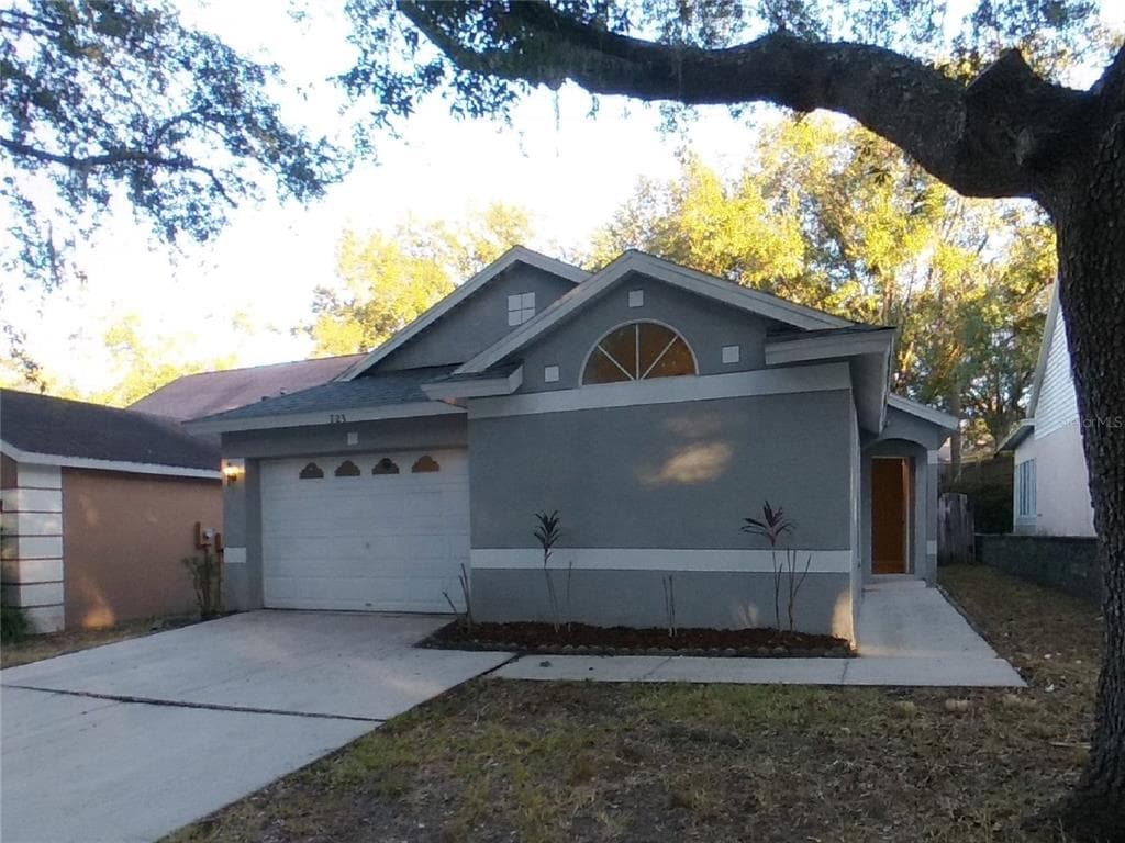 723 CAPE COD CIRCLE VALRICO, FL 33594