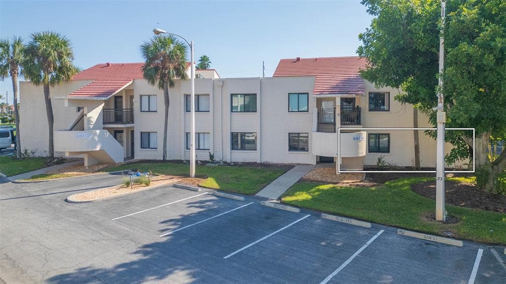 5642 PUERTA DEL SOL BOULEVARD S UNIT 142 ST PETERSBURG, FL 33715