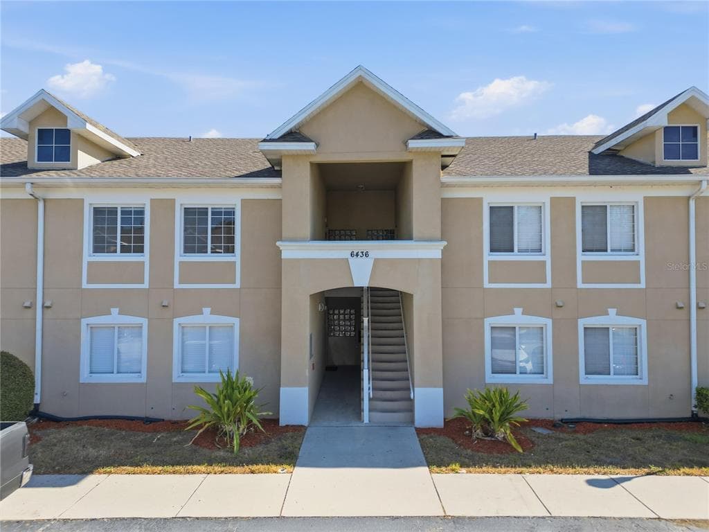6436 CYPRESSDALE DRIVE UNIT 201 RIVERVIEW, FL 33578