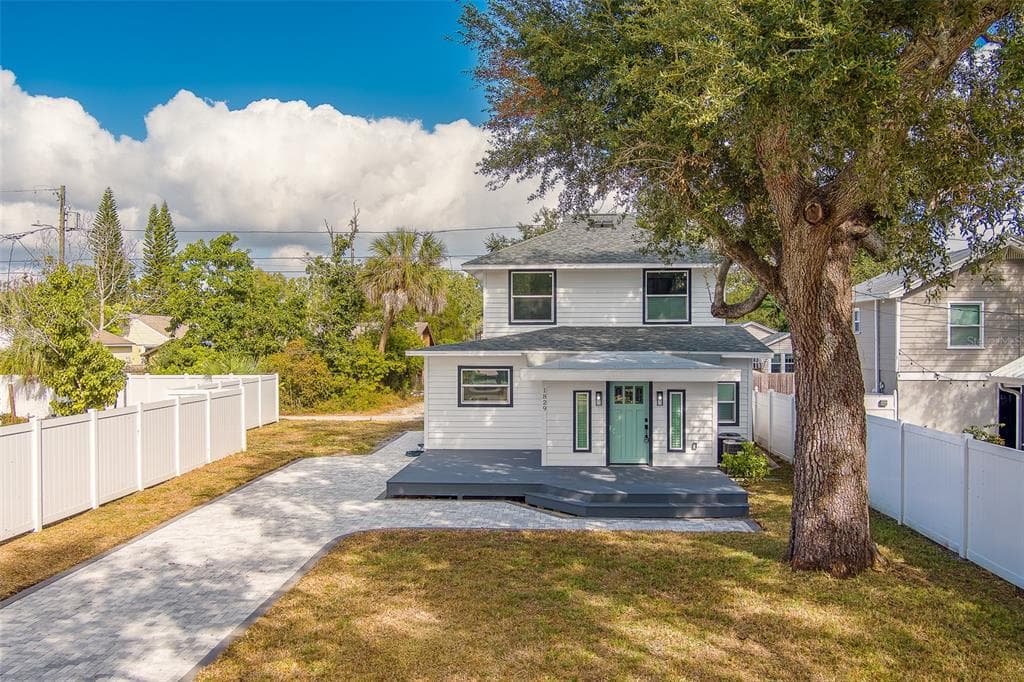 1829 27TH AVENUE N ST PETERSBURG, FL 33713