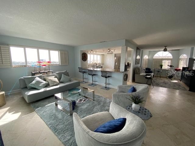 610 ISLAND WAY UNIT 608 CLEARWATER BEACH, FL 33767