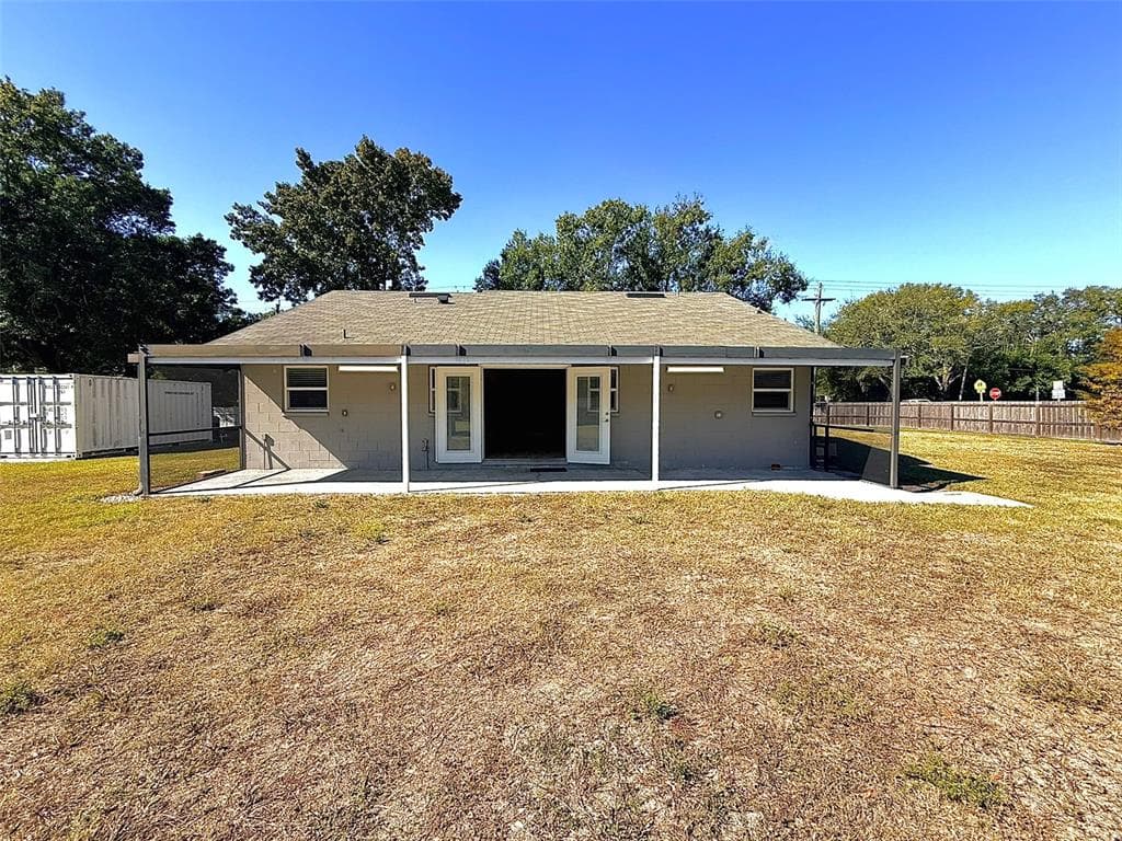 6318 LYNN ROAD TAMPA, FL 33625