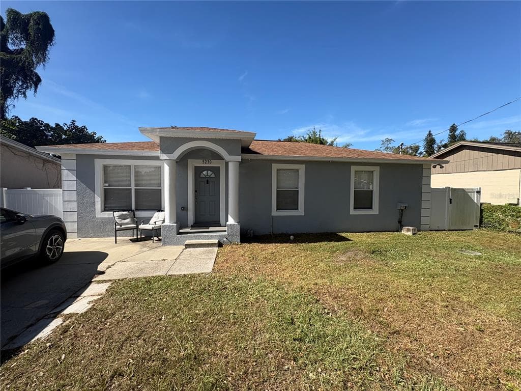 5230 CHERRY AVENUE SEFFNER, FL 33584
