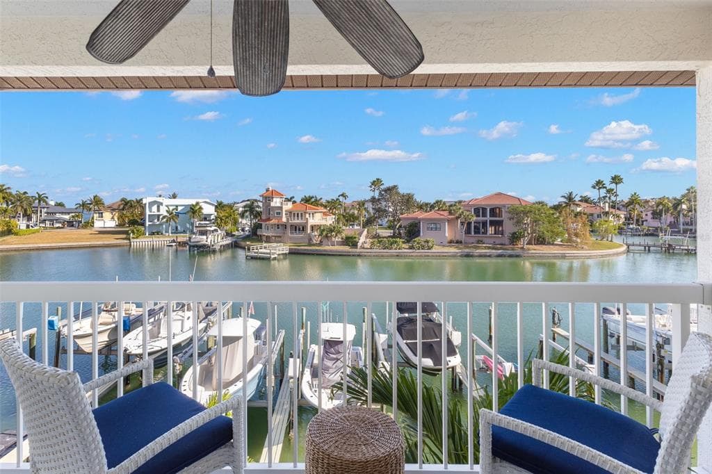 343 MADEIRA CIRCLE ST PETERSBURG, FL 33715