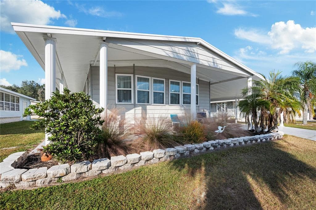 36825 KIOWA AVENUE ZEPHYRHILLS, FL 33542