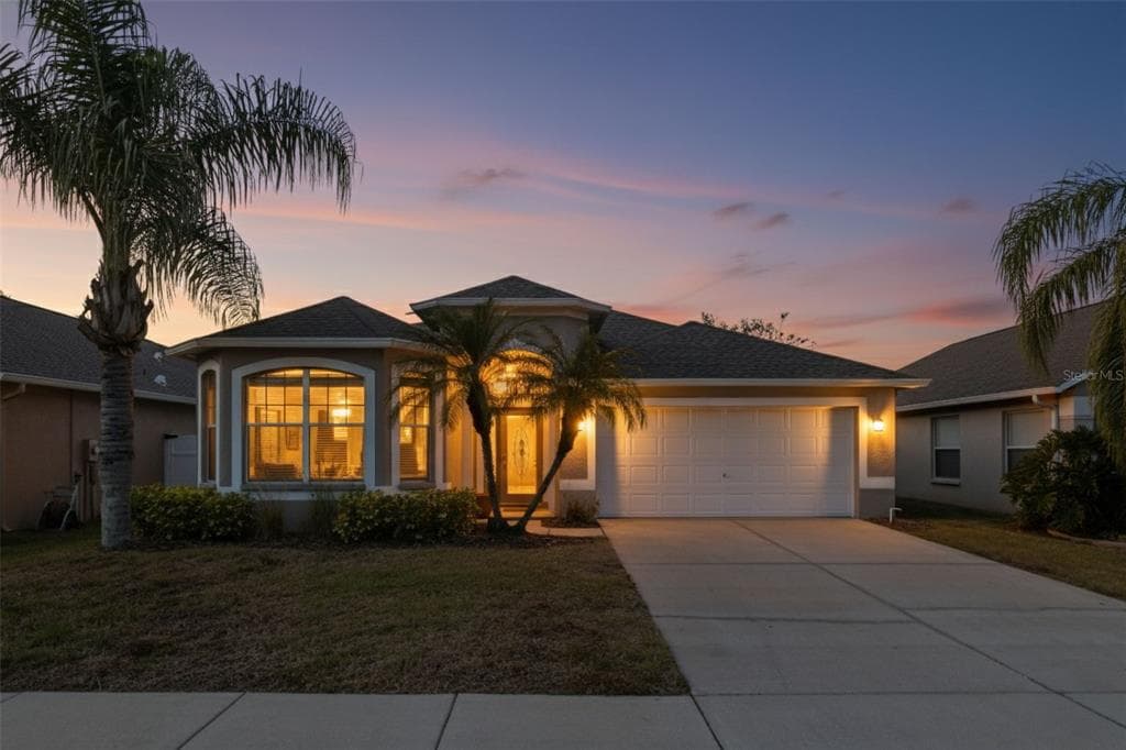 18901 NEW PASSAGE BOULEVARD LAND O LAKES, FL 34638
