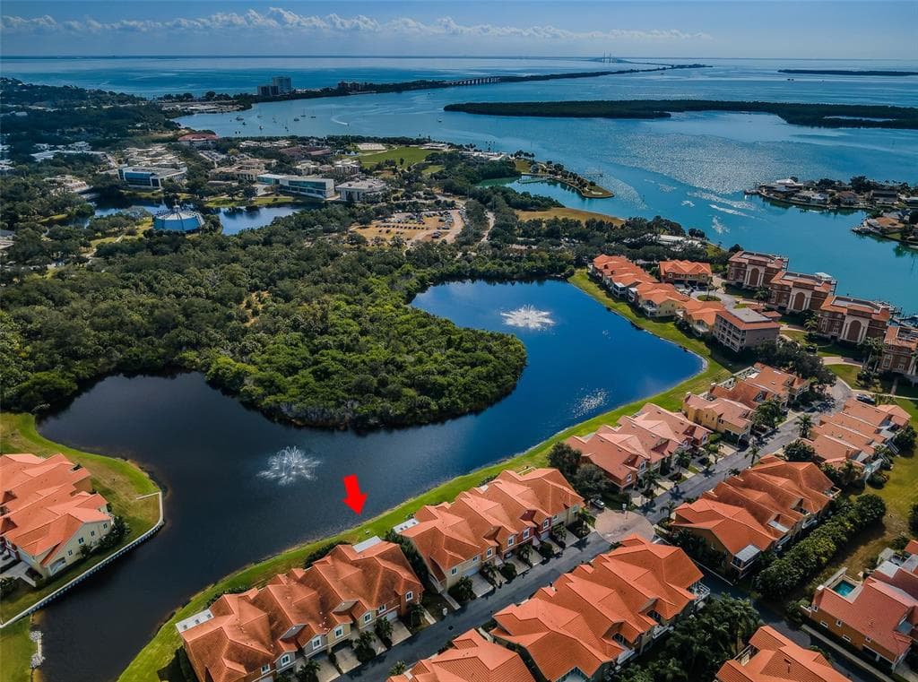 17 FRANKLIN COURT S UNIT D ST PETERSBURG, FL 33711