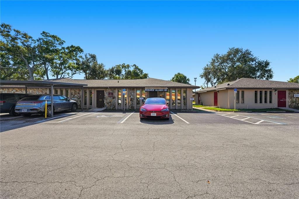 516 LAKEVIEW ROAD UNIT 7 CLEARWATER, FL 33756