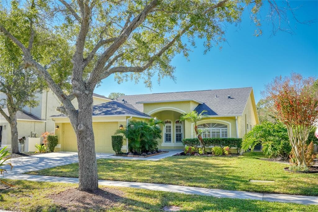 15404 SIR MAXWELL COURT ODESSA, FL 33556
