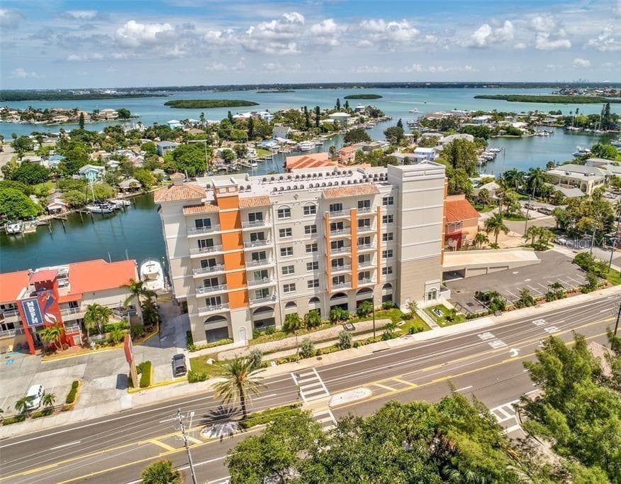 13101 GULF BOULEVARD UNIT 1506 MADEIRA BEACH, FL 33708