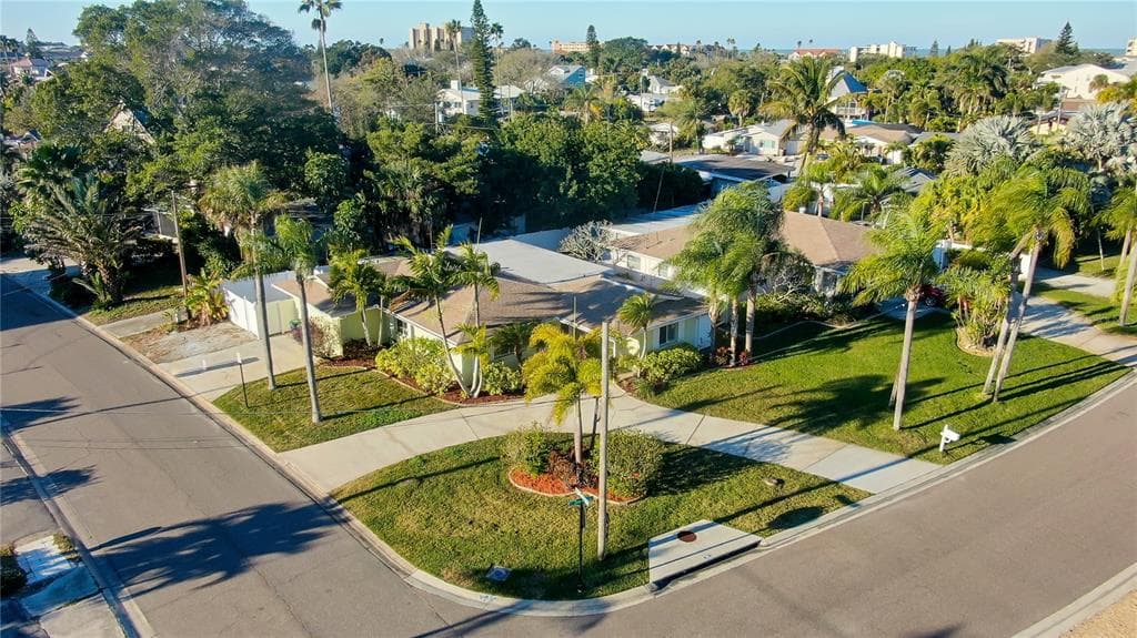 407 15TH AVENUE INDIAN ROCKS BEACH, FL 33785