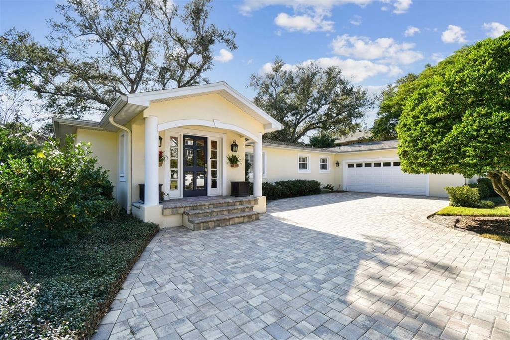 4602 W BROWNING AVENUE TAMPA, FL 33629