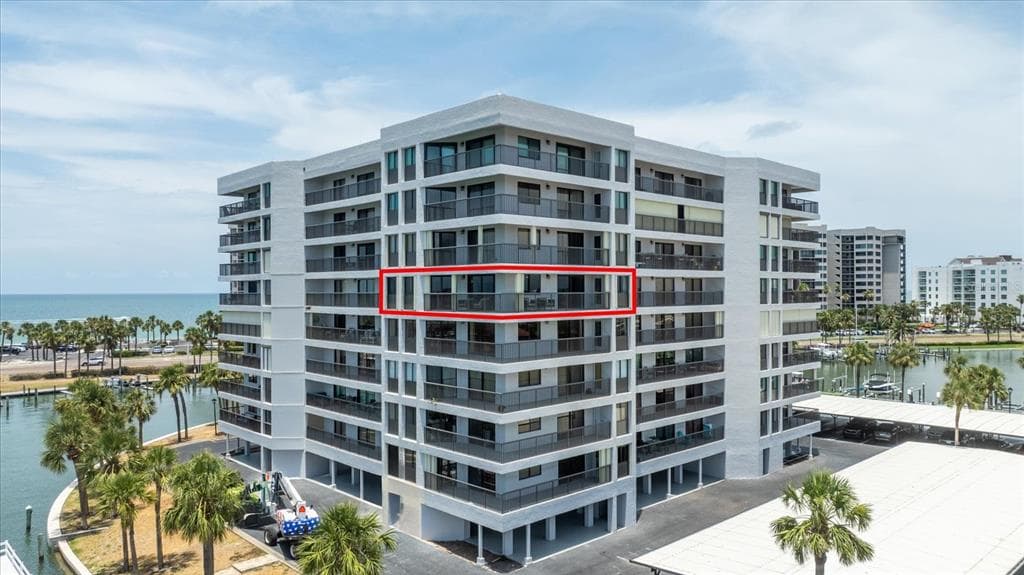 1651 SAND KEY ESTATES COURT UNIT 54 CLEARWATER BEACH, FL 33767