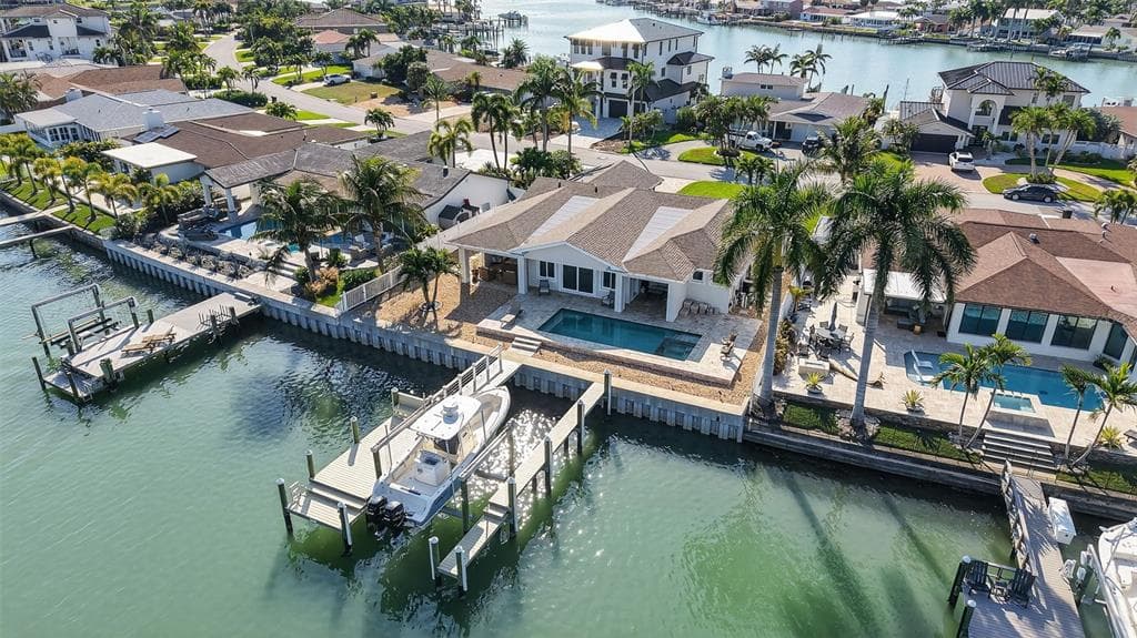 1232 79TH STREET S ST PETERSBURG, FL 33707