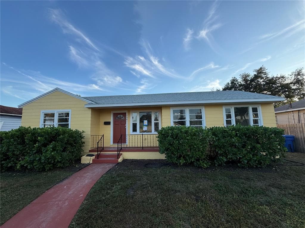 156 39TH AVENUE NE ST PETERSBURG, FL 33703