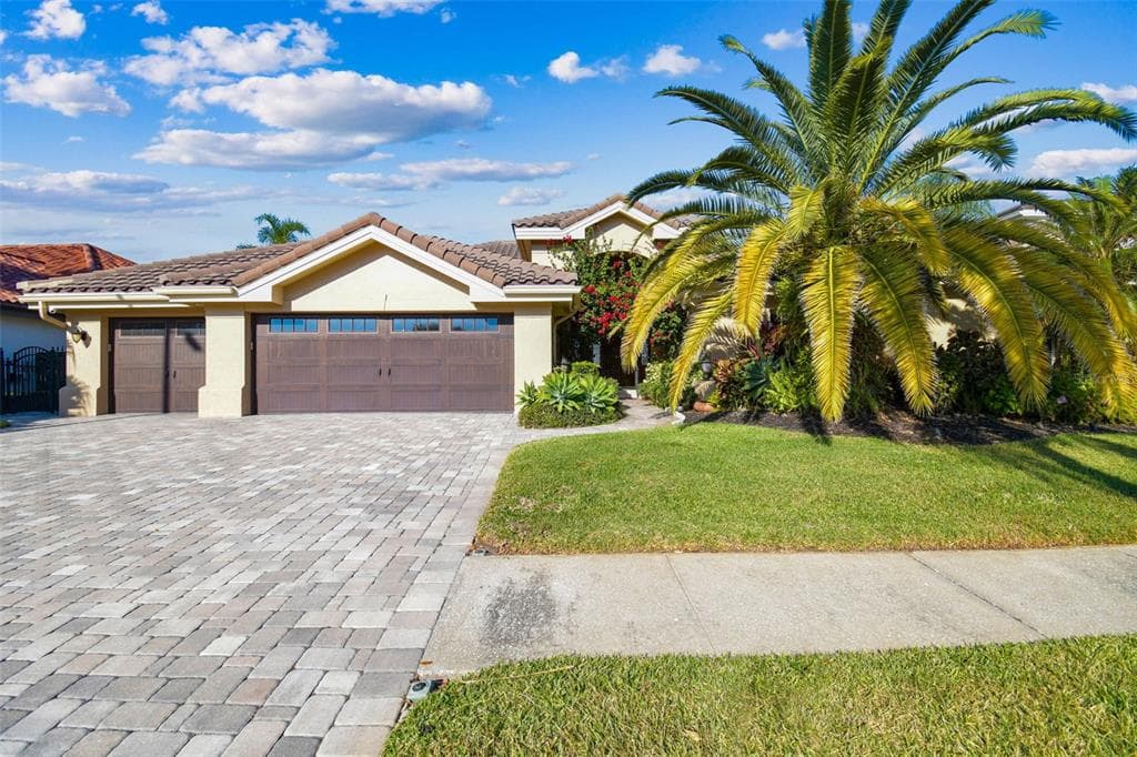 5220 E LONGBOAT BOULEVARD TAMPA, FL 33615