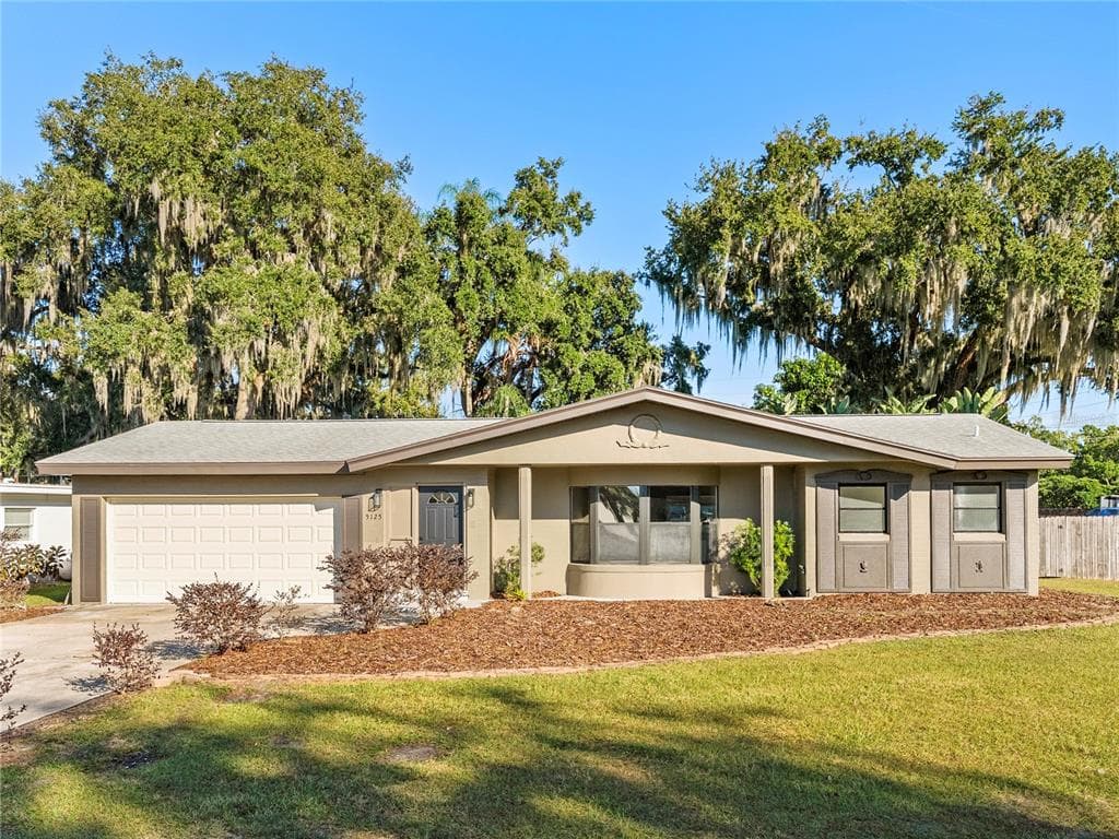 5125 LOUVRE AVENUE BELLE ISLE, FL 32812
