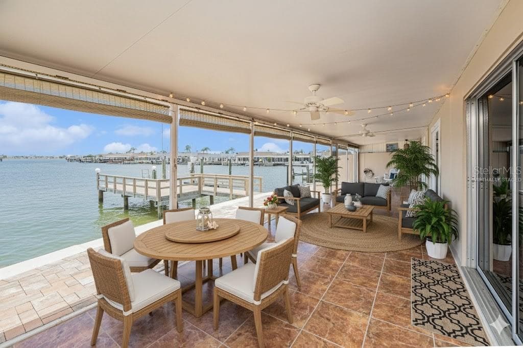 384 BOCA CIEGA POINT BOULEVARD ST PETERSBURG, FL 33708