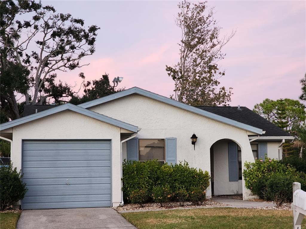 1206 SAWGRASS COURT