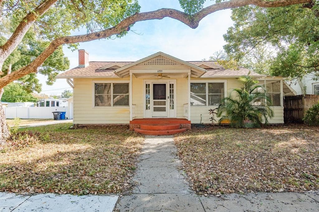 1235 IDLEWILD DRIVE CLEARWATER, FL 33755
