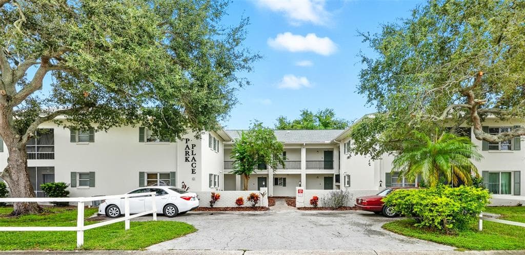 600 S BETTY LANE UNIT 9 CLEARWATER, FL 33756