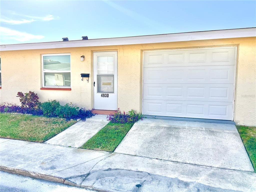 4930 ELKNER STREET NEW PORT RICHEY, FL 34652