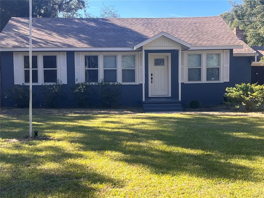 230 S CENTER STREET PIERSON, FL 32180