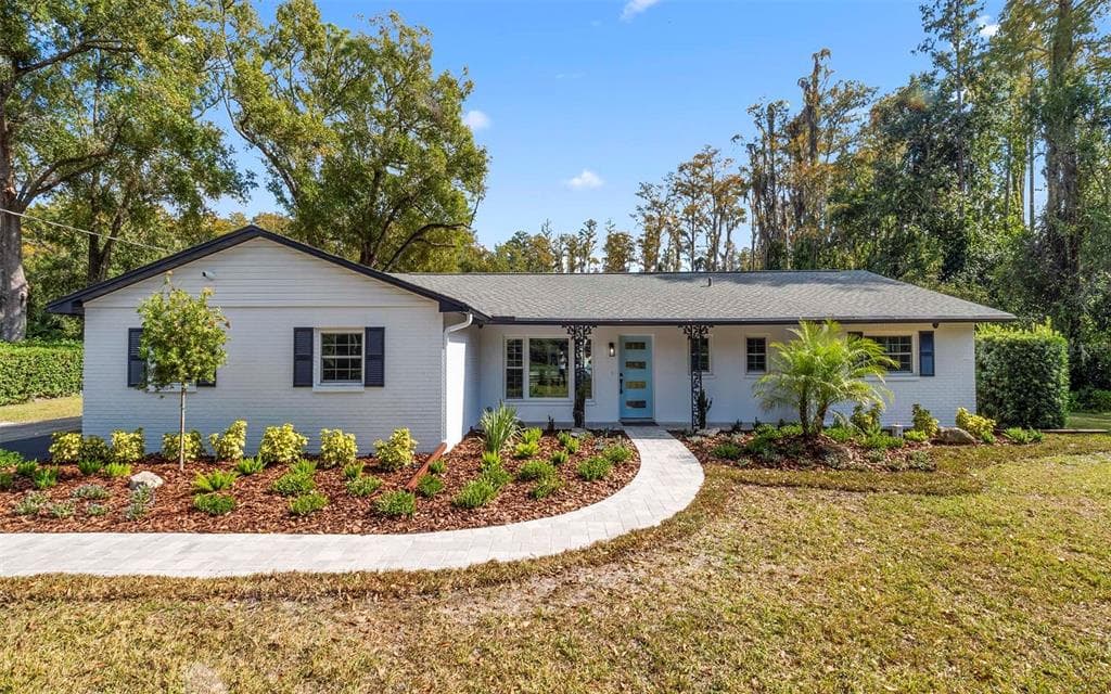 11201 HIDDEN VALLEY DRIVE TAMPA, FL 33618