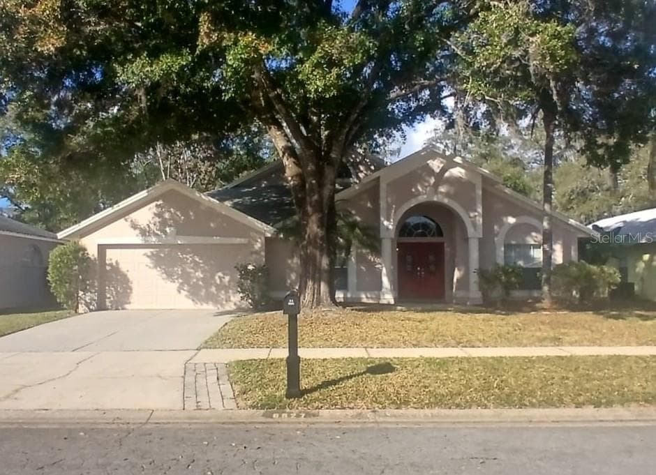 6527 STEEPLECHASE DRIVE TAMPA, FL 33625
