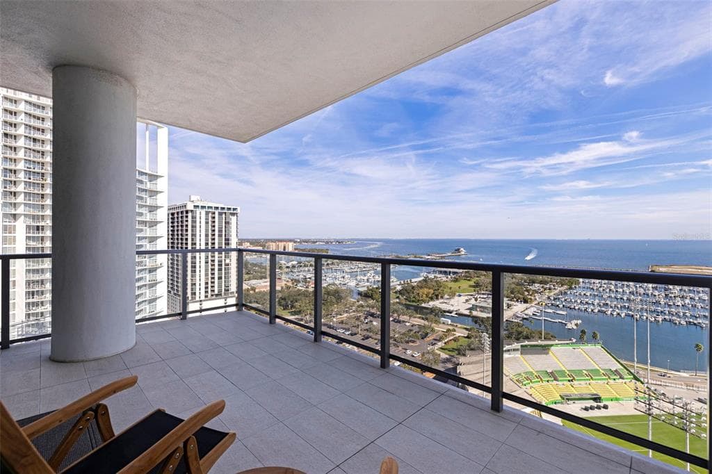 301 1ST STREET S UNIT 2103