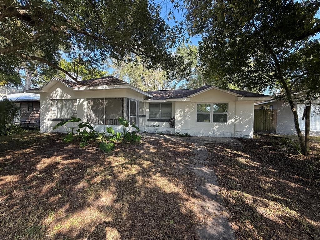 5042 5TH STREET ZEPHYRHILLS, FL 33542
