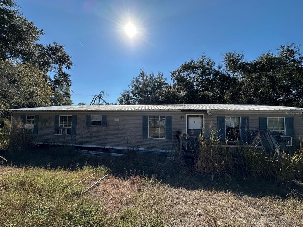 11624 BULLFROG CREEK ROAD GIBSONTON, FL 33534