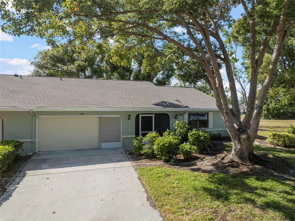 1508 INGRAM DRIVE UNIT 20 SUN CITY CENTER, FL 33573