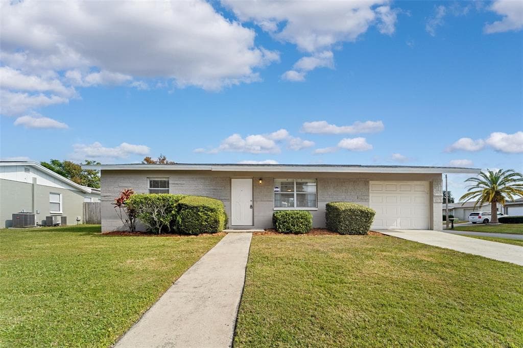 9453 GOLDEN GROVE STREET SEMINOLE, FL 33772