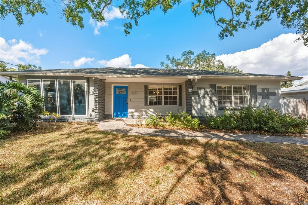 4619 W BAY VILLA AVENUE TAMPA, FL 33611