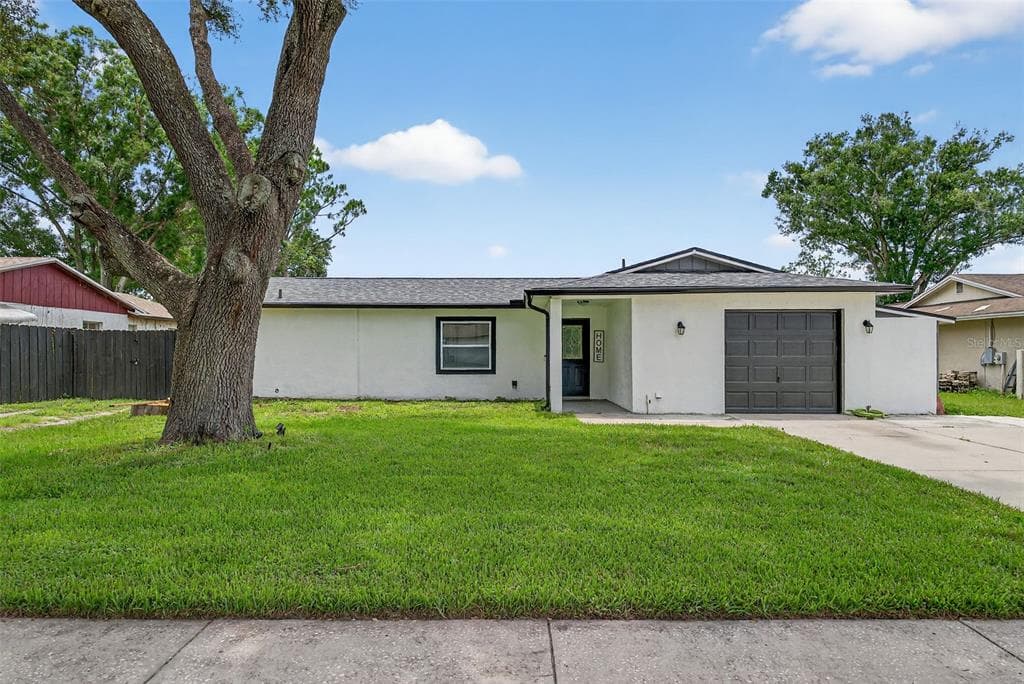 17821 MORNINGHIGH DRIVE LUTZ, FL 33549