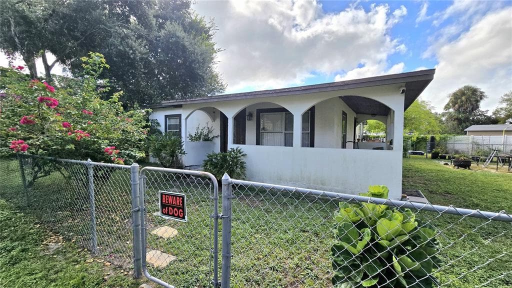 9010 W HAMILTON AVENUE TAMPA, FL 33615