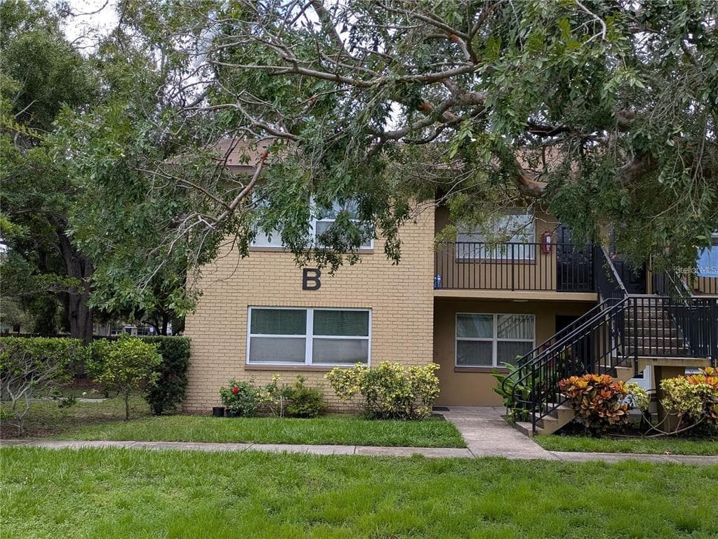2500 HARN BOULEVARD UNIT B12 CLEARWATER, FL 33764