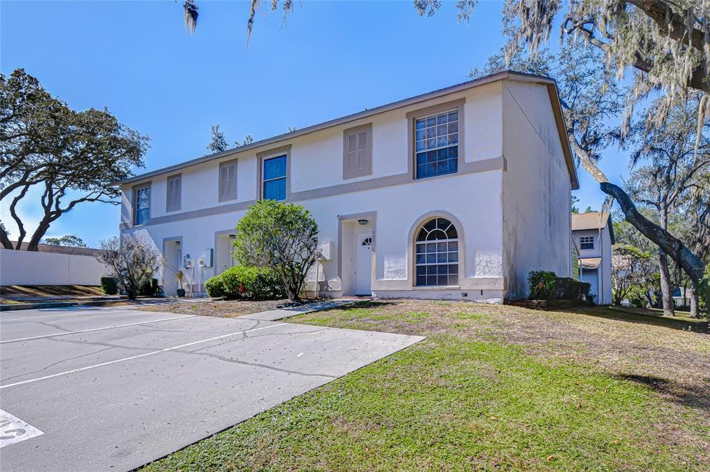602 FIELDCREST DRIVE BRANDON, FL 33511