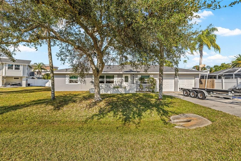 608 FLORIDA BOULEVARD CRYSTAL BEACH, FL 34681